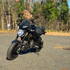 I am selling my Kawasaki Z125 in perfect condition best offer takes it !